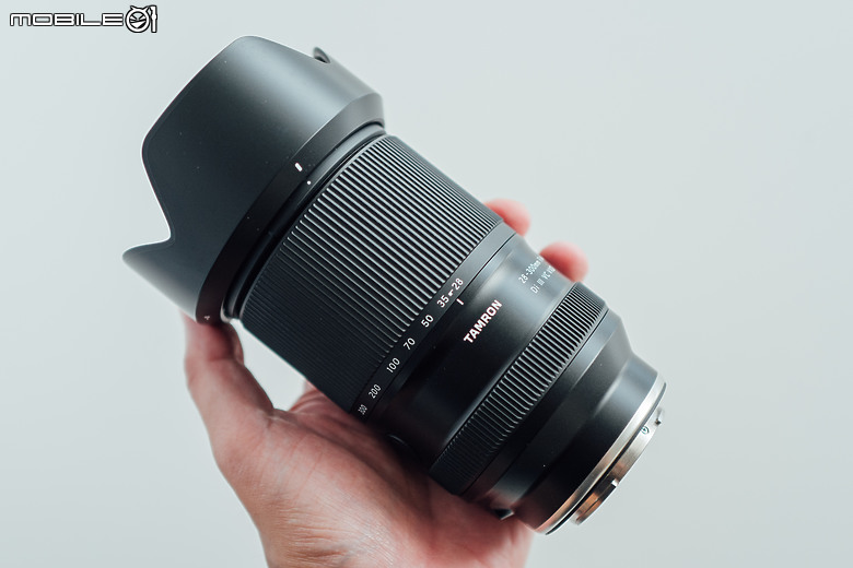 Tamron 28-300mm f/4-7.1 Di III VC VXD（A074）評測報告｜制霸無反、10.7x 旅遊鏡捲土重來！