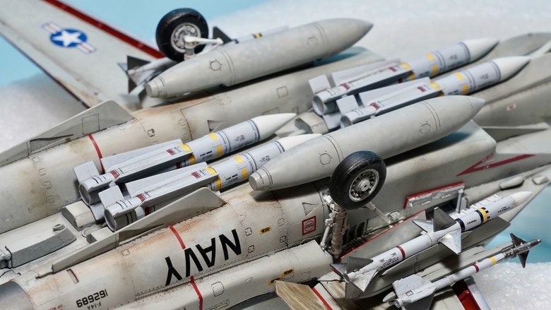 （模型製作）1/72 F-14A 沙漠風暴雄貓戰機