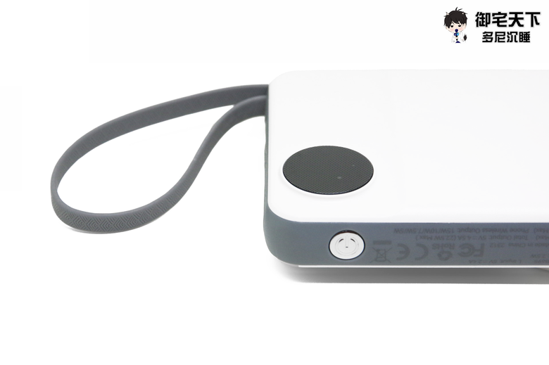 開箱|【Choetech】B695 多功能自帶線 MagSafe 磁吸行動電源 - 10,000mAh 自帶雙頭充電線,為蘋果用戶打造,可同時為手機、手錶、耳機等 5 台裝置充電!