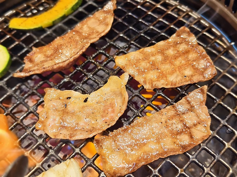 【京都武士與忍者博物館】+ 【黑樓燒肉】+【觀光特急「AONIYOSHI」列車】