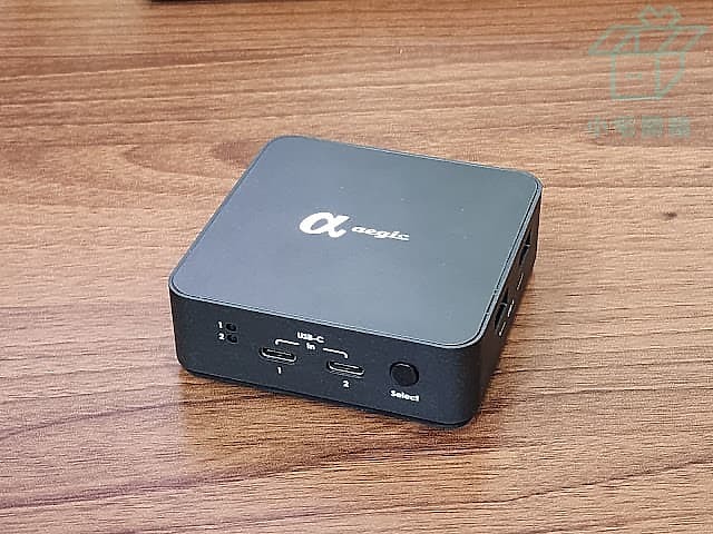 【小宅開箱】艾吉斯 aegis 電腦桌值得擁有的桌面小物 Type-C KVM切換器 共享螢幕鍵盤滑鼠