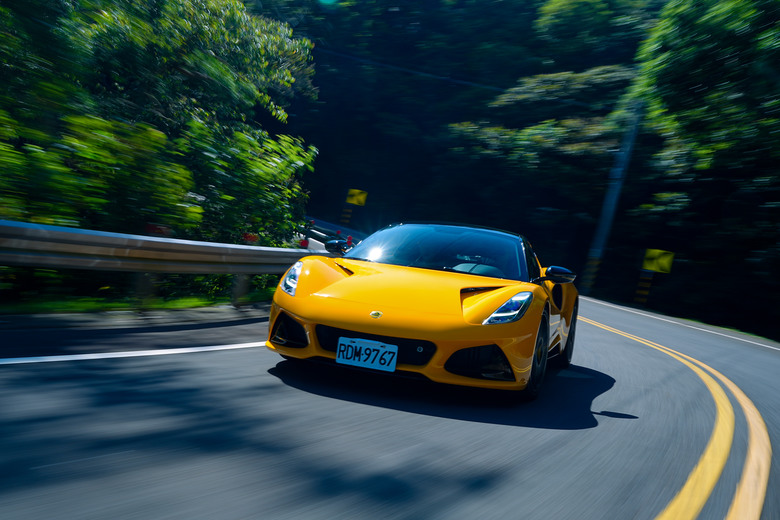 蓮花燃油世代最後的救贖! Lotus Emira山路試駕心得分享