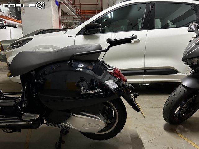 [分享] Vespa Gts300 Shad Sh39 Koso 第三煞車燈