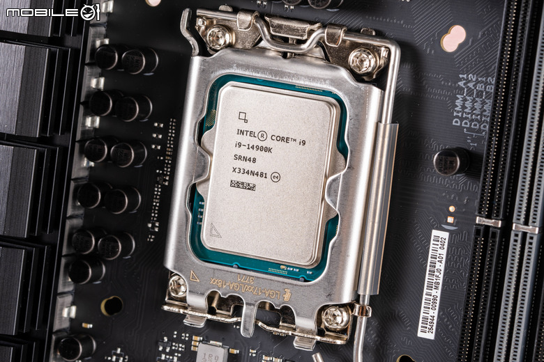 Intel 新修正 0x129 微碼 BIOS feat i9-14900K 處理器快速測試 與舊版 BIOS 相比差了多少?