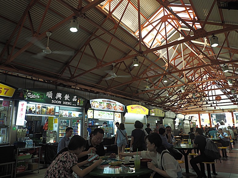 牛車水(Chinatown)市街之巴剎壁畫、粵海清廟、福德祠、天福宮、城市展覽館(Singapore City Gallery),以及麥士威熟食中心(Maxwell Food Centre)中之天天海南雞飯 — 赤道三國文化休閒行旅 之 新加坡篇 第一回 牛車水(Chinatown) 與直落亞逸(Telok Ayer)