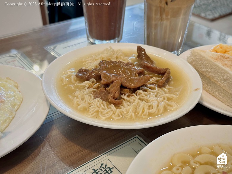 高雄鼓山｜情義冰室＿近中都溼地道地港式茶餐廳