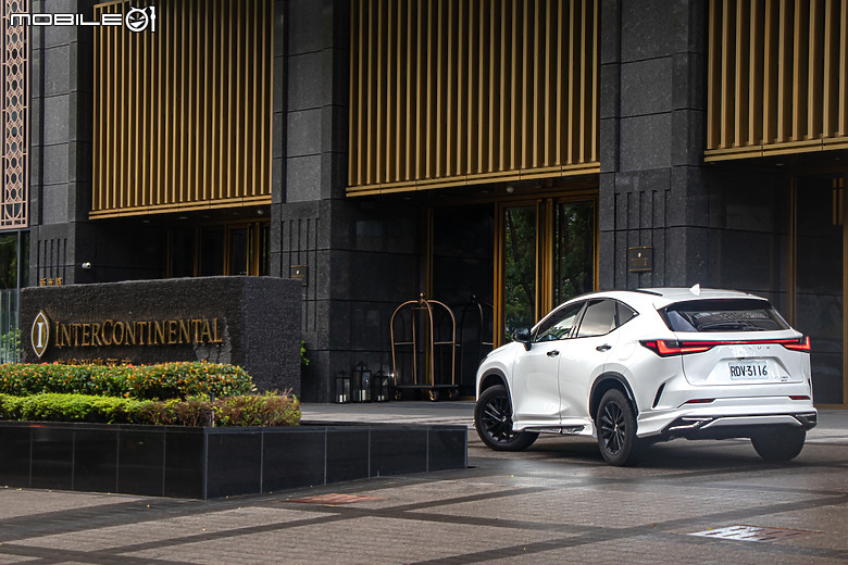 開車遊四方 Vol.19 入住洲際酒店,開凌志、遊港都!|feat. Lexus NX 350 Overtrail