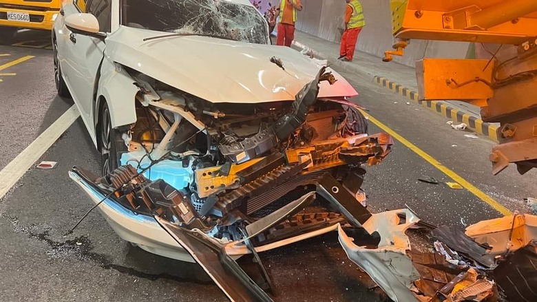 蘇花改隧道施工，工程車停下30秒即被撞