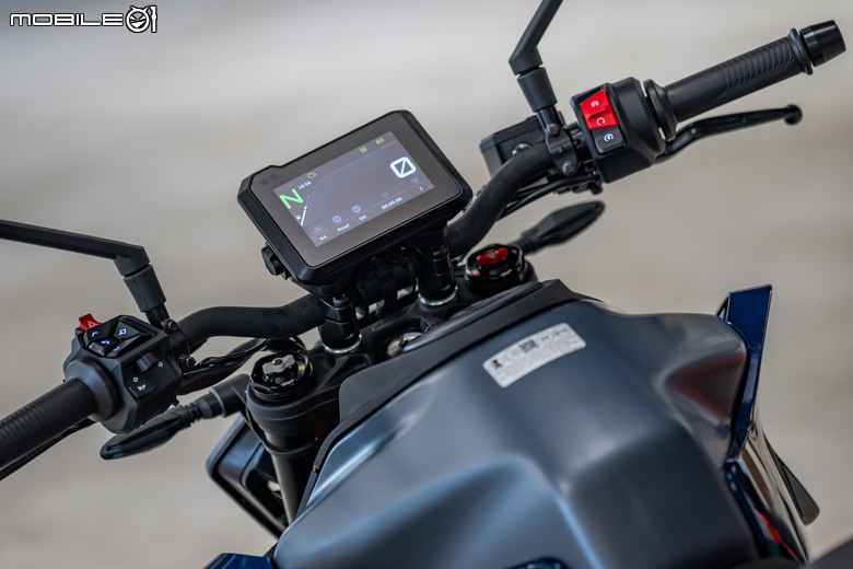 【採訪】全新KTM 390 DUKE、Husqvarna Svartpilen 401、Vitpilen 401三車發表！