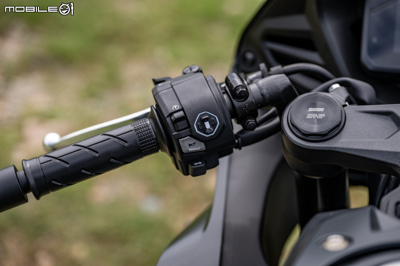 HONDA CB650R、CBR650 E-Clutch 試駕｜想熄火都難！打破操作藩籬，普及騎乘樂趣！