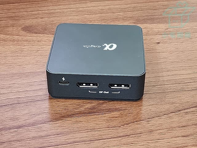 【小宅開箱】艾吉斯 aegis 電腦桌值得擁有的桌面小物 Type-C KVM切換器 共享螢幕鍵盤滑鼠
