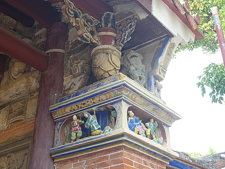 大甲鎮瀾宮與媽祖藝術文創館、大甲三寶文化館、林氏貞節坊、文昌祠、順天路老街與蔣公路夜市，外掛物超所值的棒壽司餐廳與福棧旅宿 — 全臺最難攻之大甲市街黃昏散策