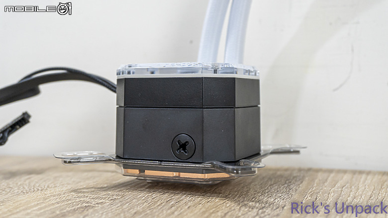 【開箱】專屬絢麗CAPELLIX燈效 | CORSAIR H150i ELITE CAPELLIX XT WHITE