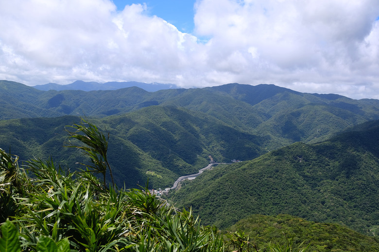 點我看大圖 【帽子山】夏天沒事千萬不要去爬屏東郊山 | 熱到快中暑 | 雙流國家森林遊樂區最高峰
