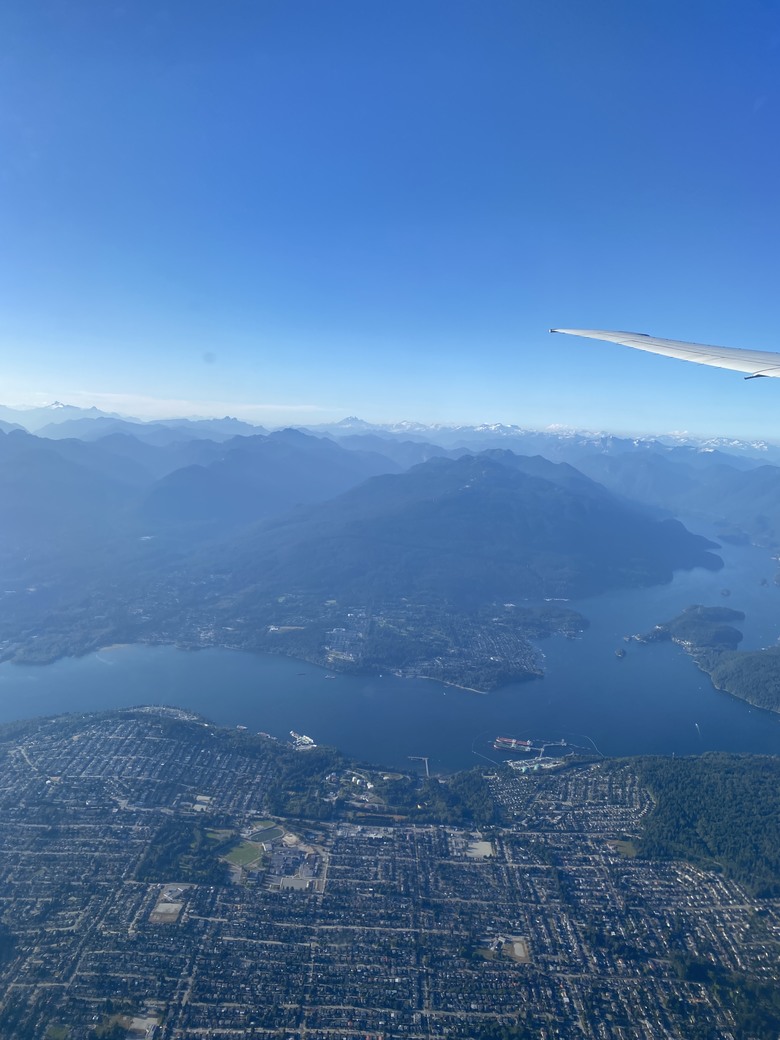 「瑜伽越野跑」加拿大🇨🇦 溫哥華 Vancouver, BC 北邊的兩條路線：Sea to Summit 及 Garibaldi Lake trail