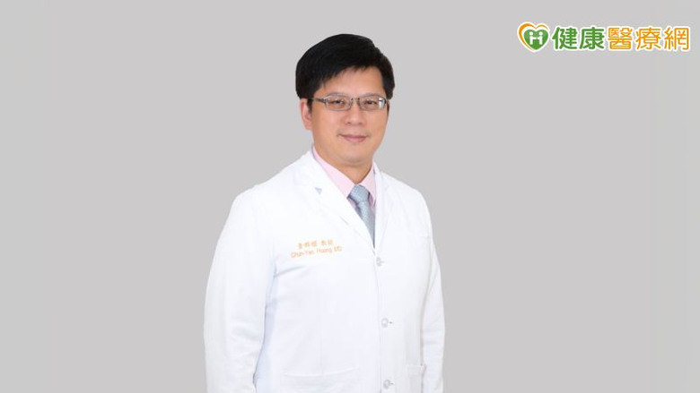 點我看大圖 你家老爸會打呼嗎?醫警:不只是睡眠呼吸中止症,小心導致心肌梗塞!