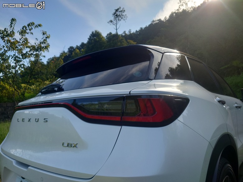 點我看大圖 再會了 UX250h.. 新世代Lexus LBX 強勢入替