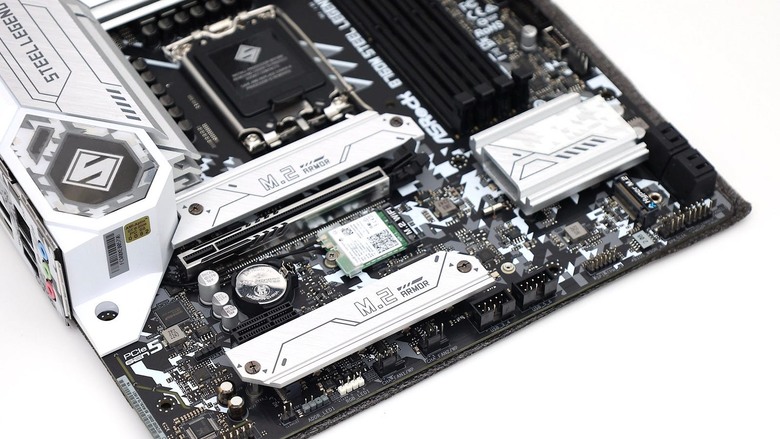 點我看大圖 太熱了!在家吹冷氣組電腦。平價 i5–12400,mATX 文書桌機組裝實紀