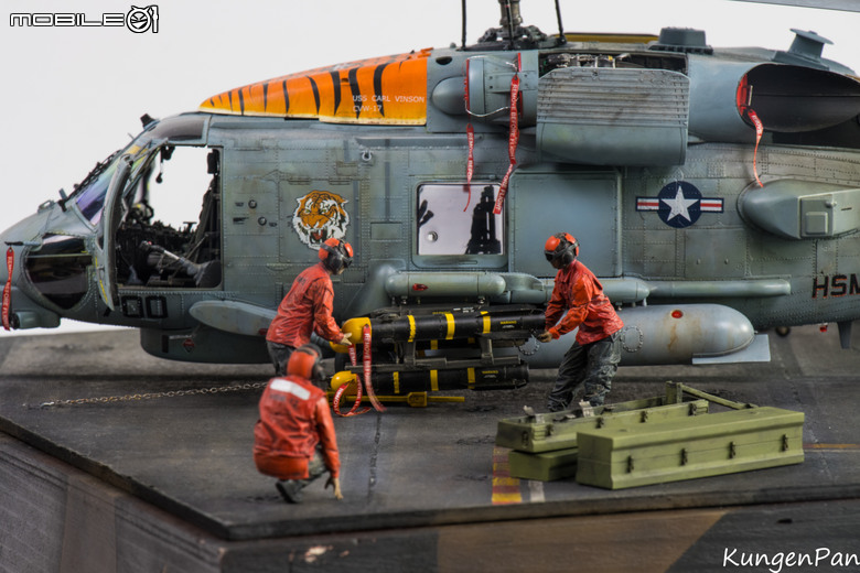 點我看大圖 1/35 美國海軍 MH-60R Seahawk HSM-73直升機海上打擊中隊 "Battlecats"