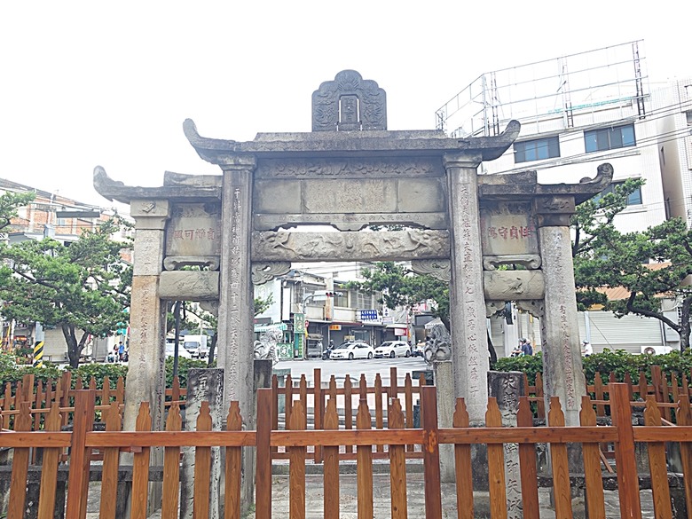大甲鎮瀾宮與媽祖藝術文創館、大甲三寶文化館、林氏貞節坊、文昌祠、順天路老街與蔣公路夜市，外掛物超所值的棒壽司餐廳與福棧旅宿 — 全臺最難攻之大甲市街黃昏散策