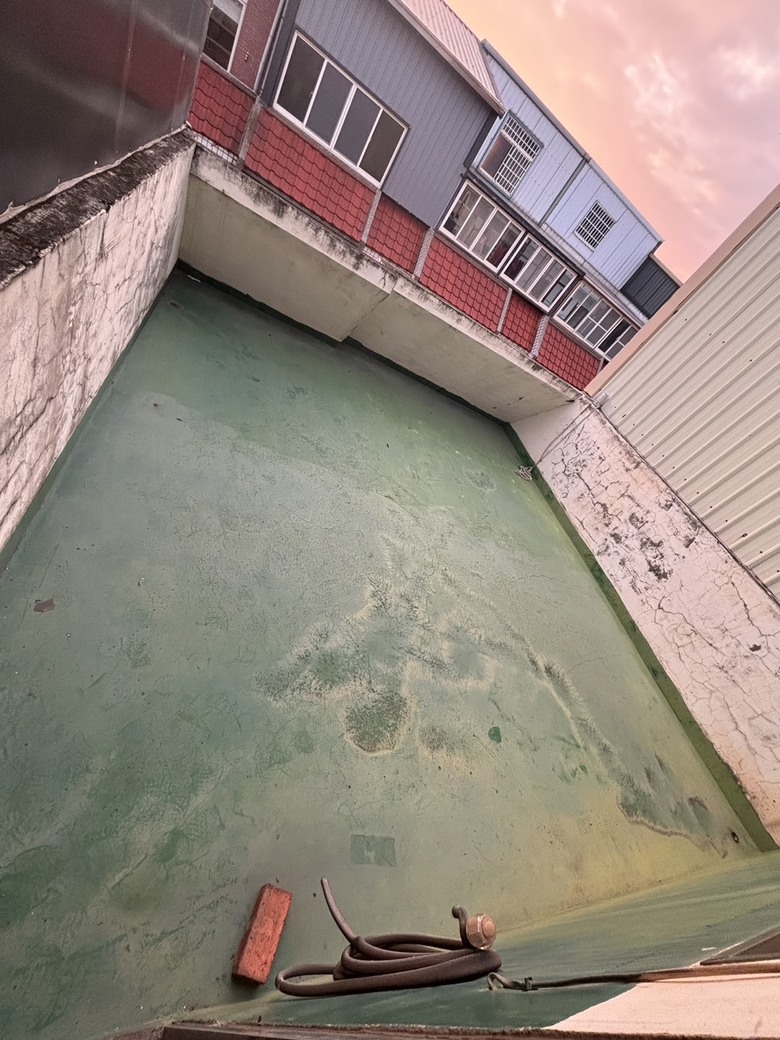 頂樓最近想加蓋鐵皮OR採光罩