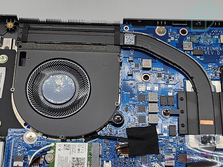 【小宅開箱】TravelMate P2 14 TMP214-55-G2-78D9 商務筆電，用戶安全我來保護