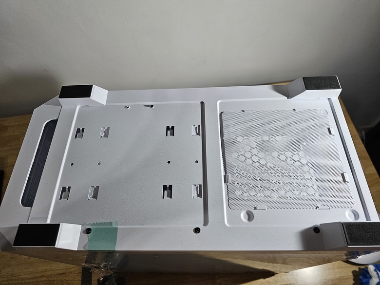 平價商務機殼 ENERPAZO EP237 ARGB 開箱