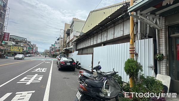 最窄處僅1米！烏日紙片屋傳將拆，隔壁老超市一起走入歷史