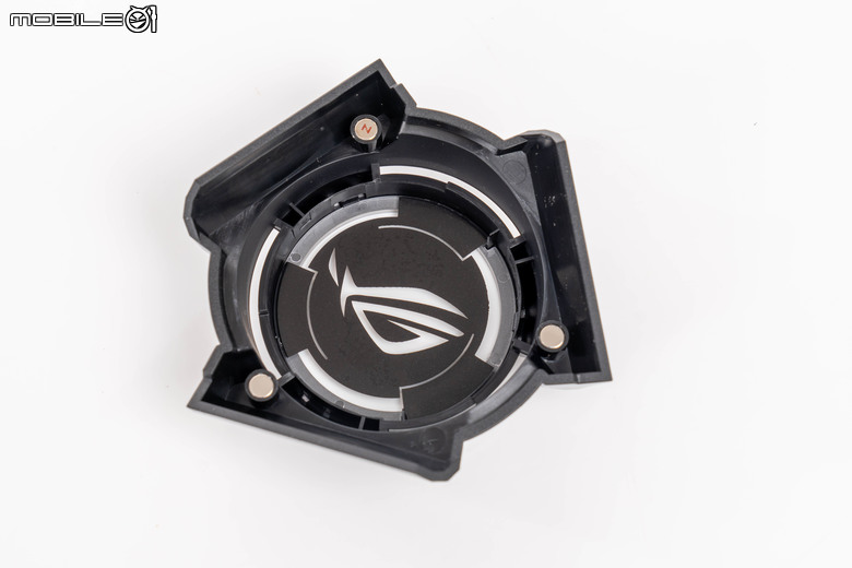 ROG SWIFT OLED PG32UCDP 電競螢幕實測 在 4K 高解析與 480 Hz 高反應自由切換的遊戲螢幕首選
