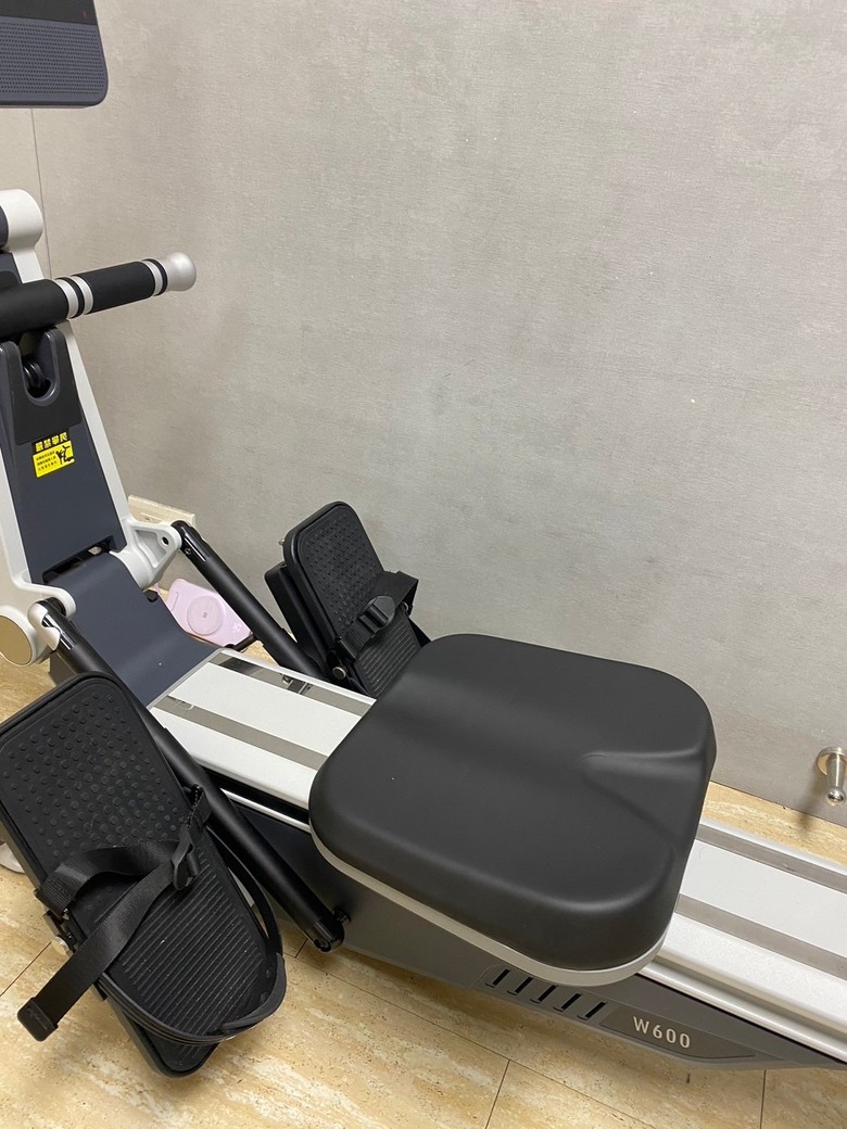老爸的運動新夥伴-bgym w600划船機