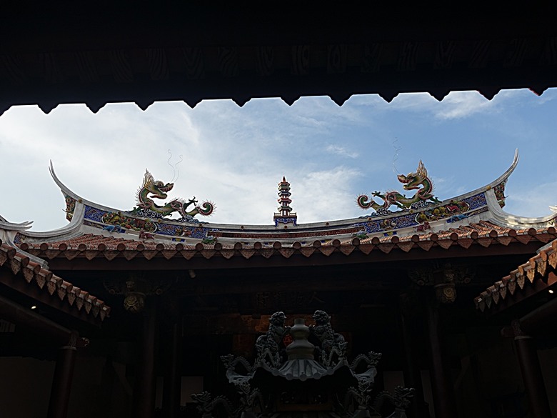 大甲鎮瀾宮與媽祖藝術文創館、大甲三寶文化館、林氏貞節坊、文昌祠、順天路老街與蔣公路夜市,外掛物超所值的棒壽司餐廳與福棧旅宿 — 全臺最難攻之大甲市街黃昏散策