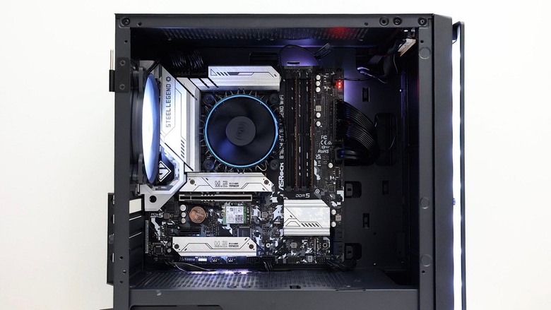 點我看大圖 太熱了!在家吹冷氣組電腦。平價 i5–12400,mATX 文書桌機組裝實紀