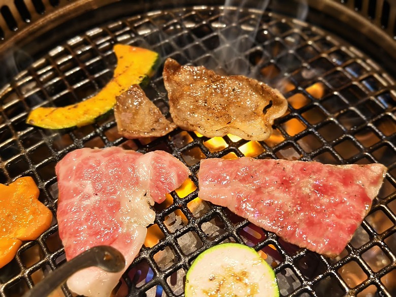 【京都武士與忍者博物館】+ 【黑樓燒肉】+【觀光特急「AONIYOSHI」列車】