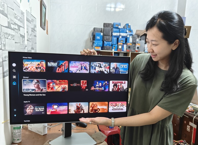 競乎完美~ SAMSUNG 三星 32吋 Odyssey OLED G8 平面電競顯示器體驗心得
