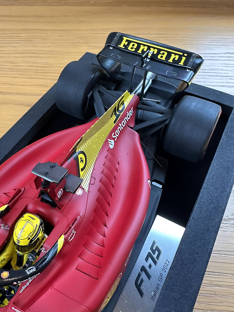 Ferrari F1 2022 F1-75開箱