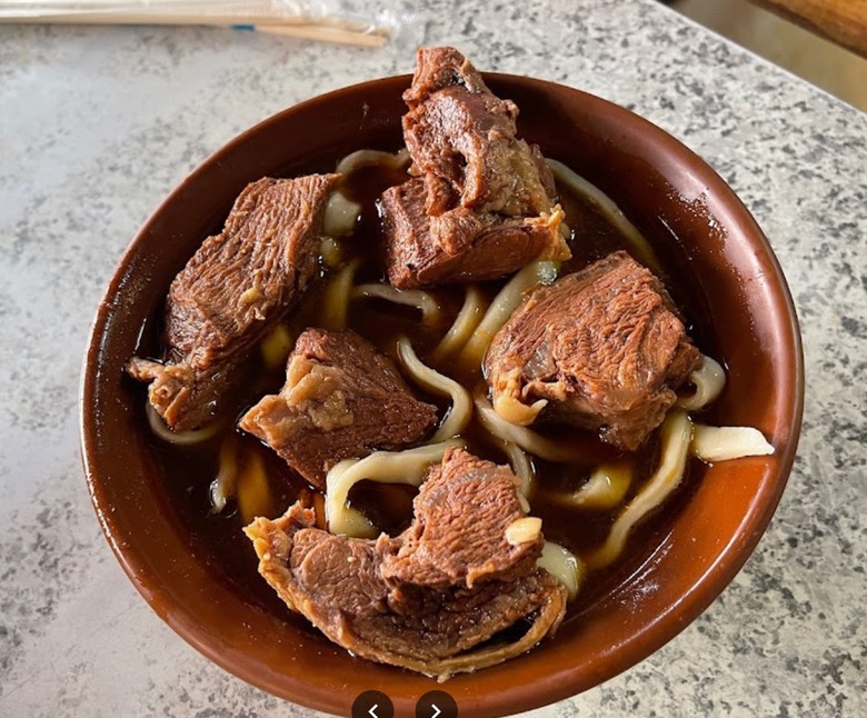 請問這種牛肉麵用的牛肉，是哪個部位？