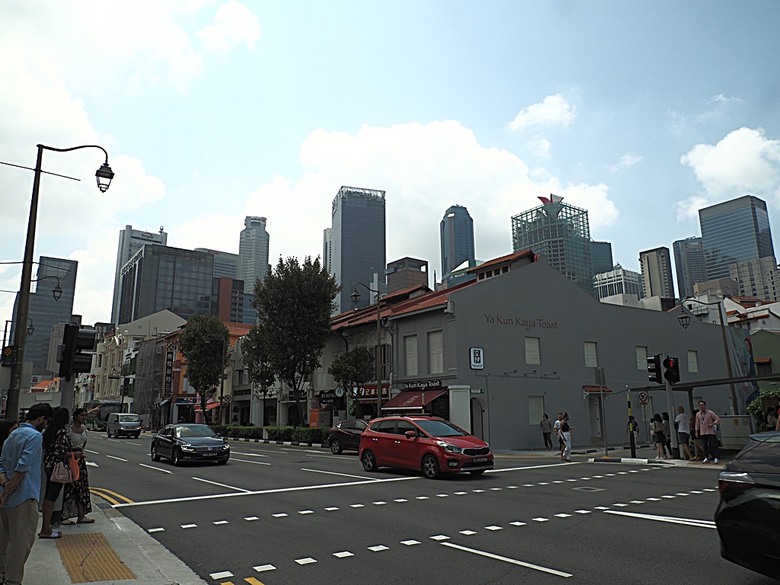 牛車水(Chinatown)市街之巴剎壁畫、粵海清廟、福德祠、天福宮、城市展覽館(Singapore City Gallery),以及麥士威熟食中心(Maxwell Food Centre)中之天天海南雞飯 — 赤道三國文化休閒行旅 之 新加坡篇 第一回 牛車水(Chinatown) 與直落亞逸(Telok Ayer)