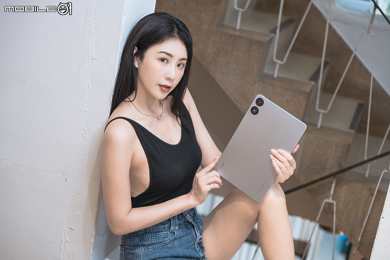 紅米Redmi Pad Pro測試|配件齊全、售價親民的多工之選!