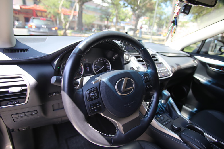 [關箱文] 2017 NX200T ，里程數2.9萬 (內有二手車商成交價格)