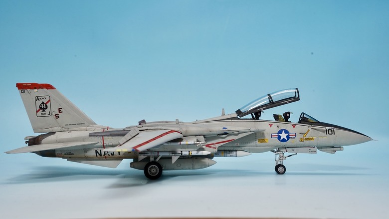 （模型製作）1/72 F-14A 沙漠風暴雄貓戰機