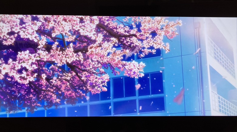 外貿協會請進!夢幻白色QD-OLED螢幕32M2N8900+白色鍵鼠