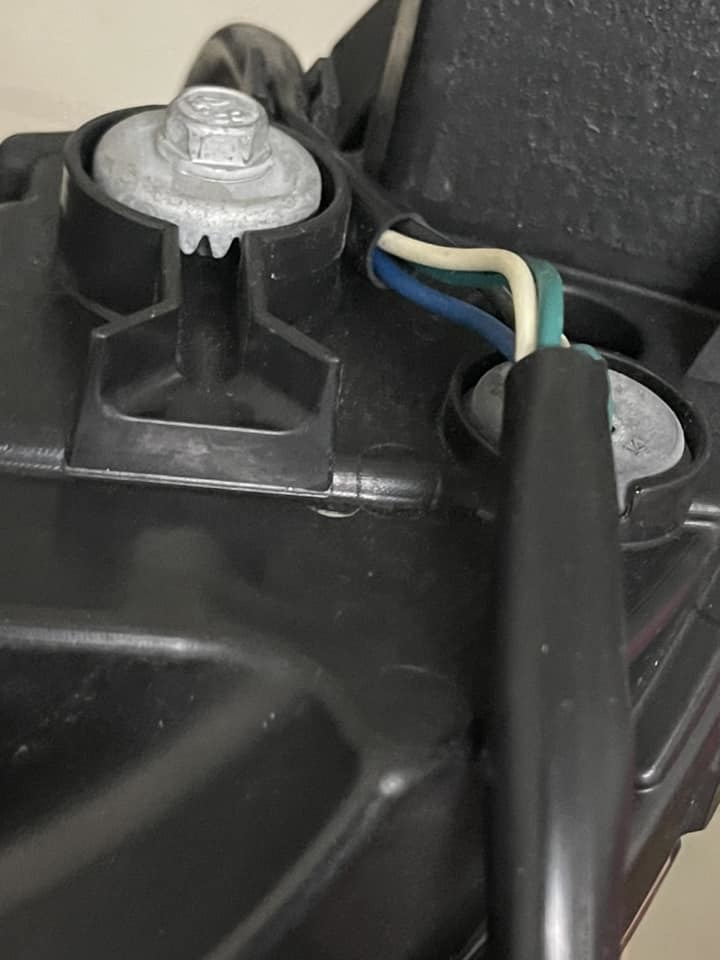 [已解決] 我的車燈算打鳥嗎?