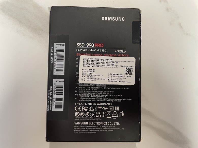 固態硬碟中的F1，Samsung 990 PRO SSD開箱