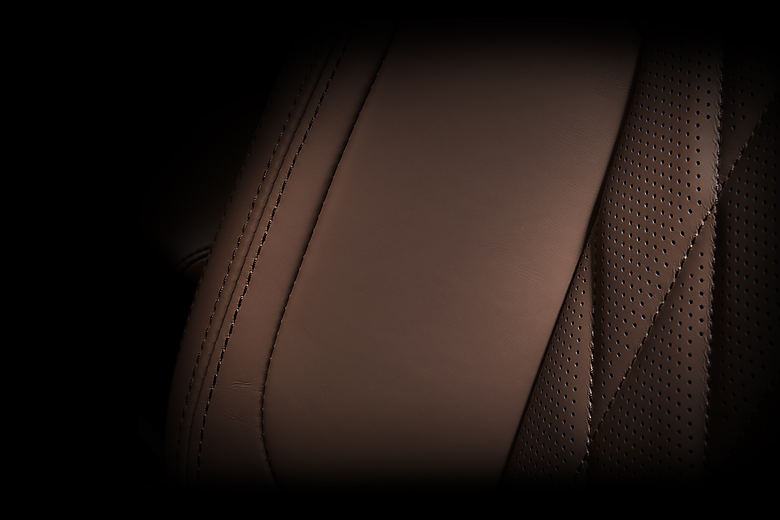【海外新訊】Mitsubishi預告Outlander PHEV即將推出小改款車型,動力升級、內裝換上12.3吋螢幕與Yamaha音響!