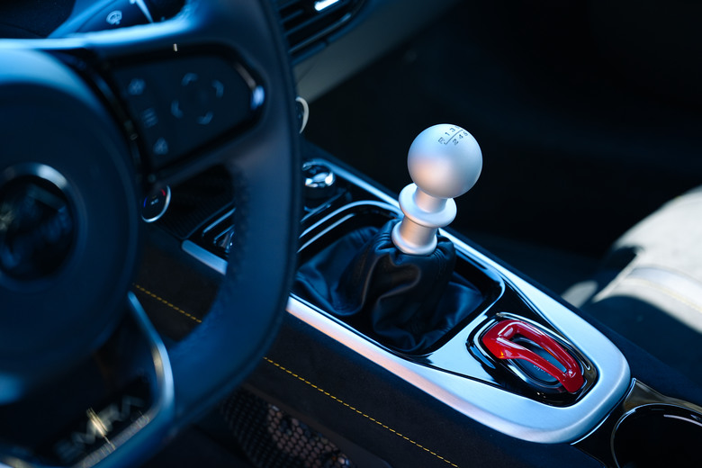 蓮花燃油世代最後的救贖! Lotus Emira山路試駕心得分享