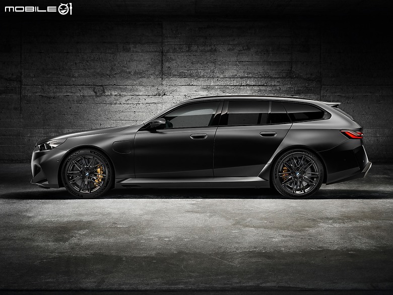 【海外新訊】BMW M5 Touring 現身,性能、科技、豪華程度全面進化的性能旅行車!