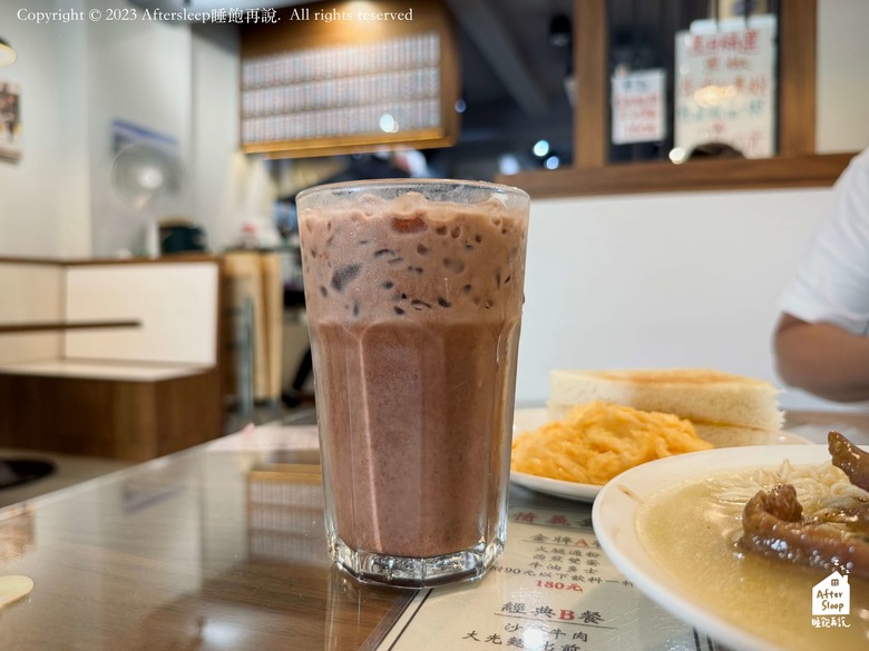 高雄鼓山｜情義冰室＿近中都溼地道地港式茶餐廳