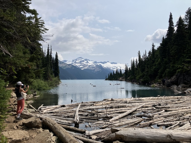 「瑜伽越野跑」加拿大🇨🇦 溫哥華 Vancouver, BC 北邊的兩條路線：Sea to Summit 及 Garibaldi Lake trail