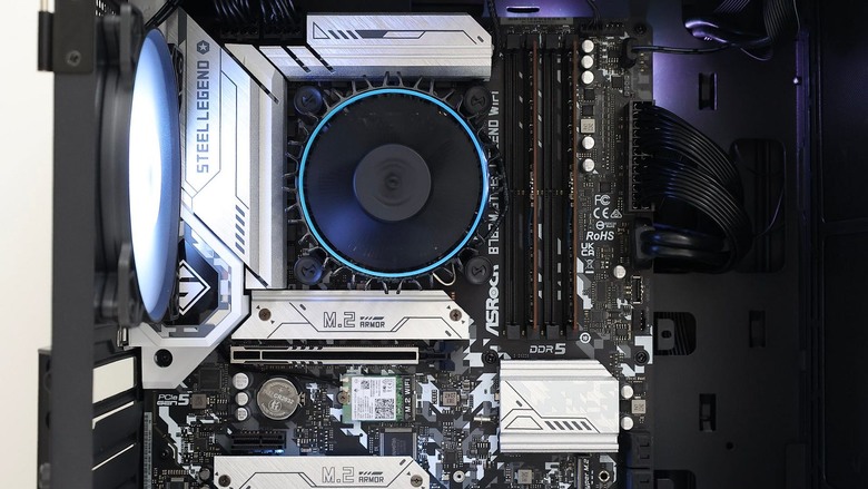 點我看大圖 太熱了!在家吹冷氣組電腦。平價 i5–12400,mATX 文書桌機組裝實紀