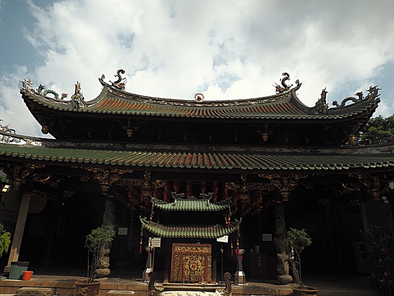 牛車水(Chinatown)市街之巴剎壁畫、粵海清廟、福德祠、天福宮、城市展覽館(Singapore City Gallery),以及麥士威熟食中心(Maxwell Food Centre)中之天天海南雞飯 — 赤道三國文化休閒行旅 之 新加坡篇 第一回 牛車水(Chinatown) 與直落亞逸(Telok Ayer)